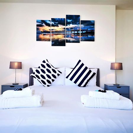 Appartamento Marina Living With Parking, Balcony, Quiet And Secure Hove Esterno foto